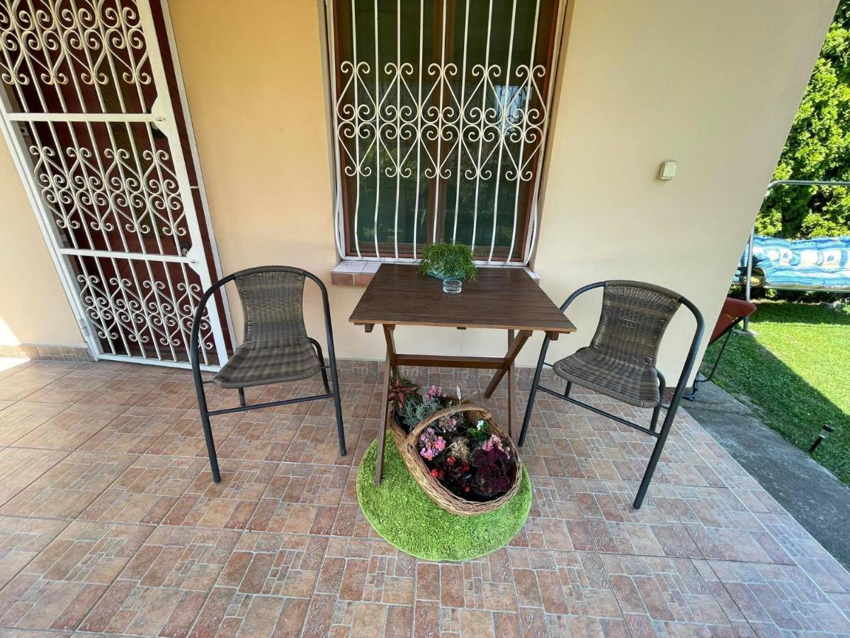Chill Apartman Oroshaza Ngoại thất bức ảnh